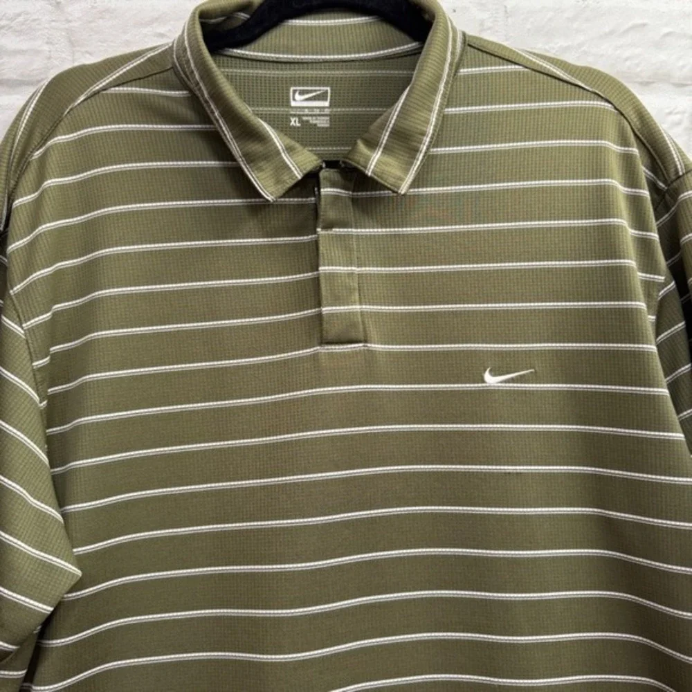 Nike Golf Polo Shirt Mens XL Green White Stripe Dri-FIT Short Sleeve Performance
